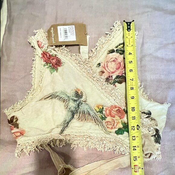 Magnolia Pearl Appliqué Faustine Wrap - Picture 5 of 7